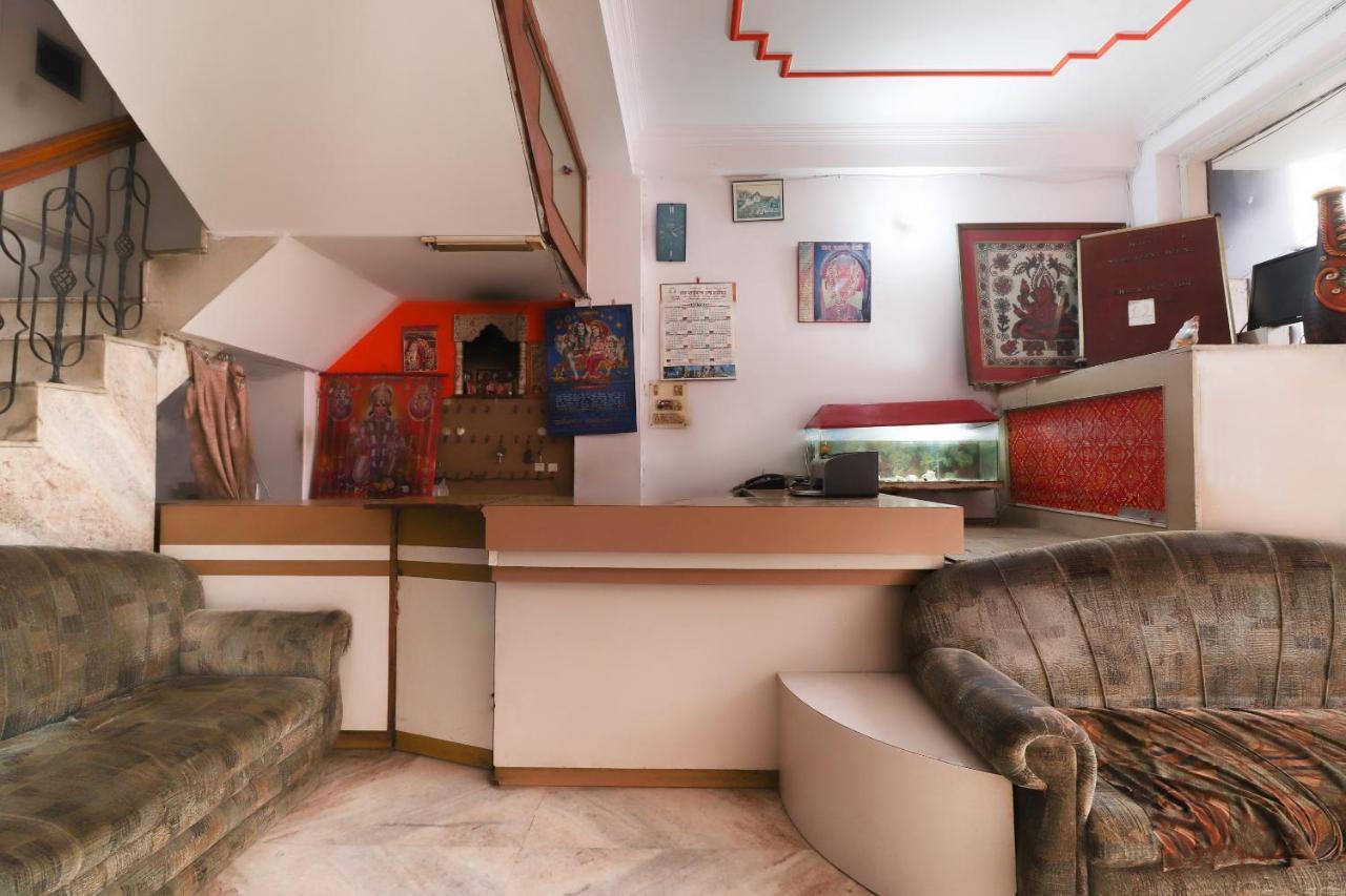 SPOT ON 62933 Jaiswal Guest House Hasanganj Extérieur photo