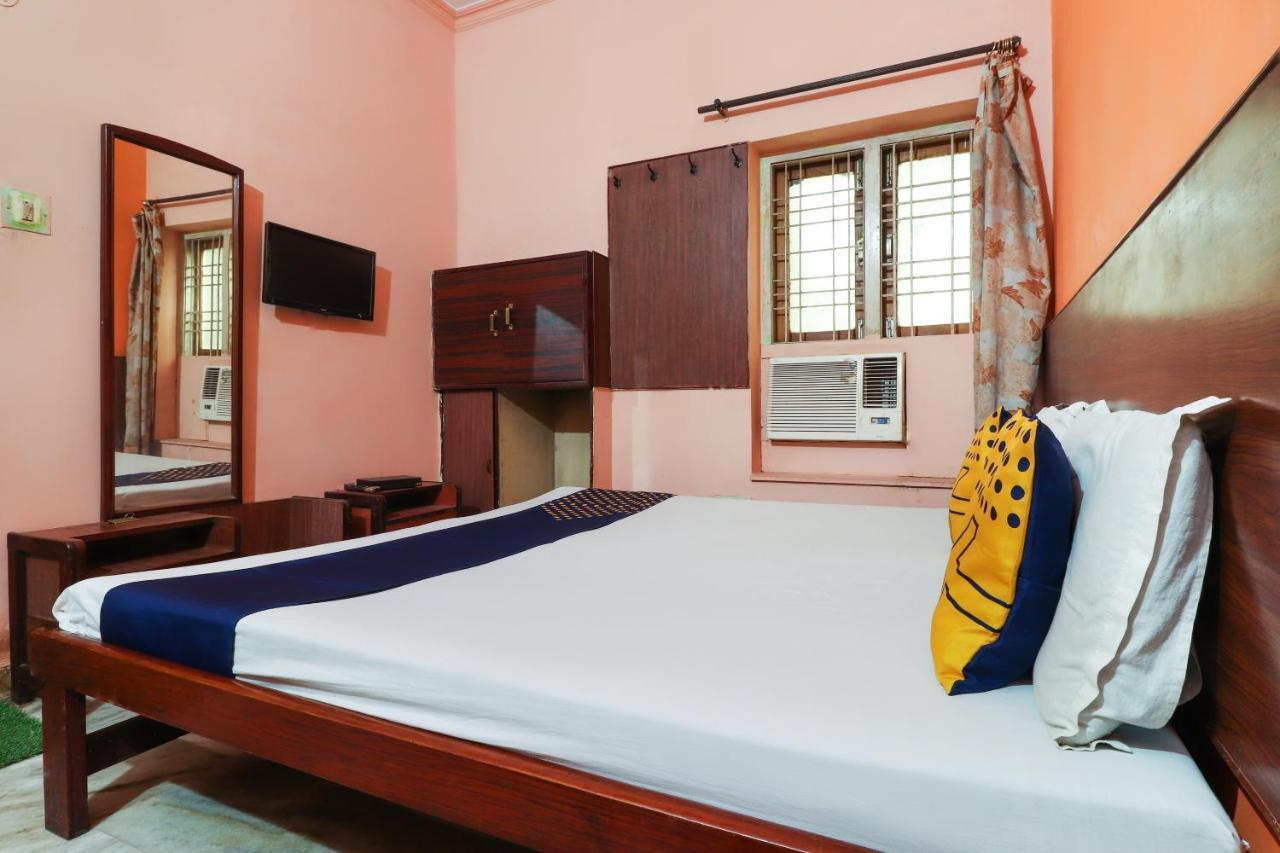 SPOT ON 62933 Jaiswal Guest House Hasanganj Extérieur photo