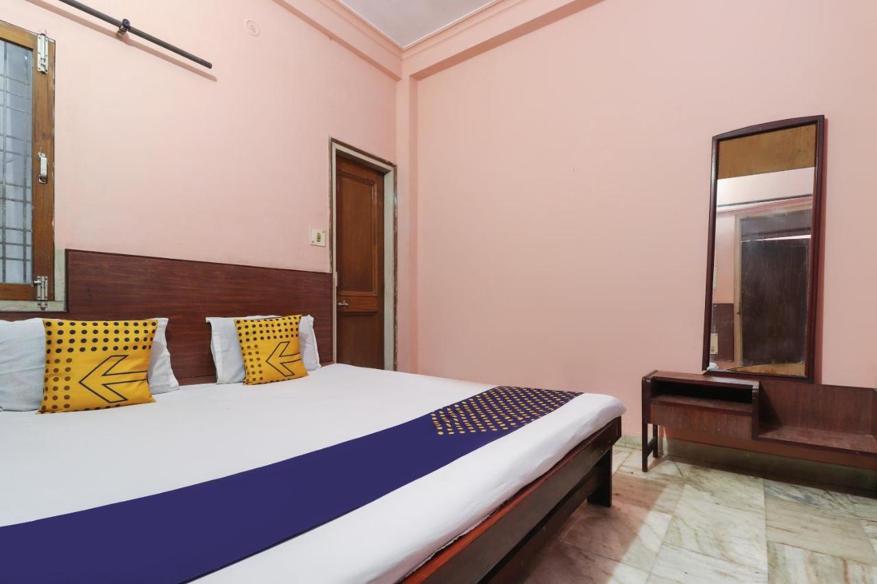 SPOT ON 62933 Jaiswal Guest House Hasanganj Extérieur photo